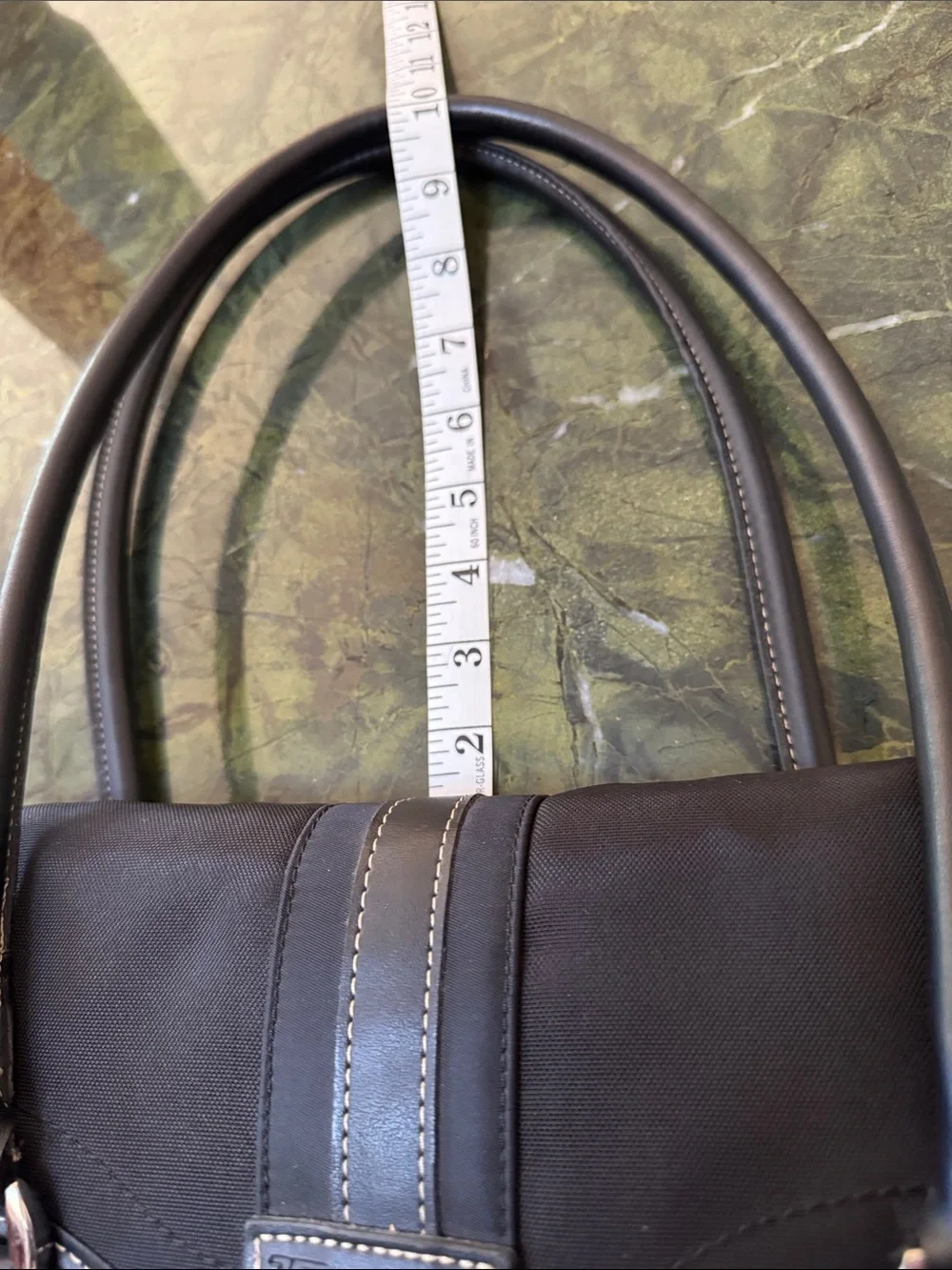 Excellent Condition Targus Laptop Case 15 x 14.5 x 4” Leather like accents